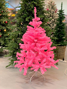 Det pink juletræ er et blikfang og anderledes juletræ at have i din stue.